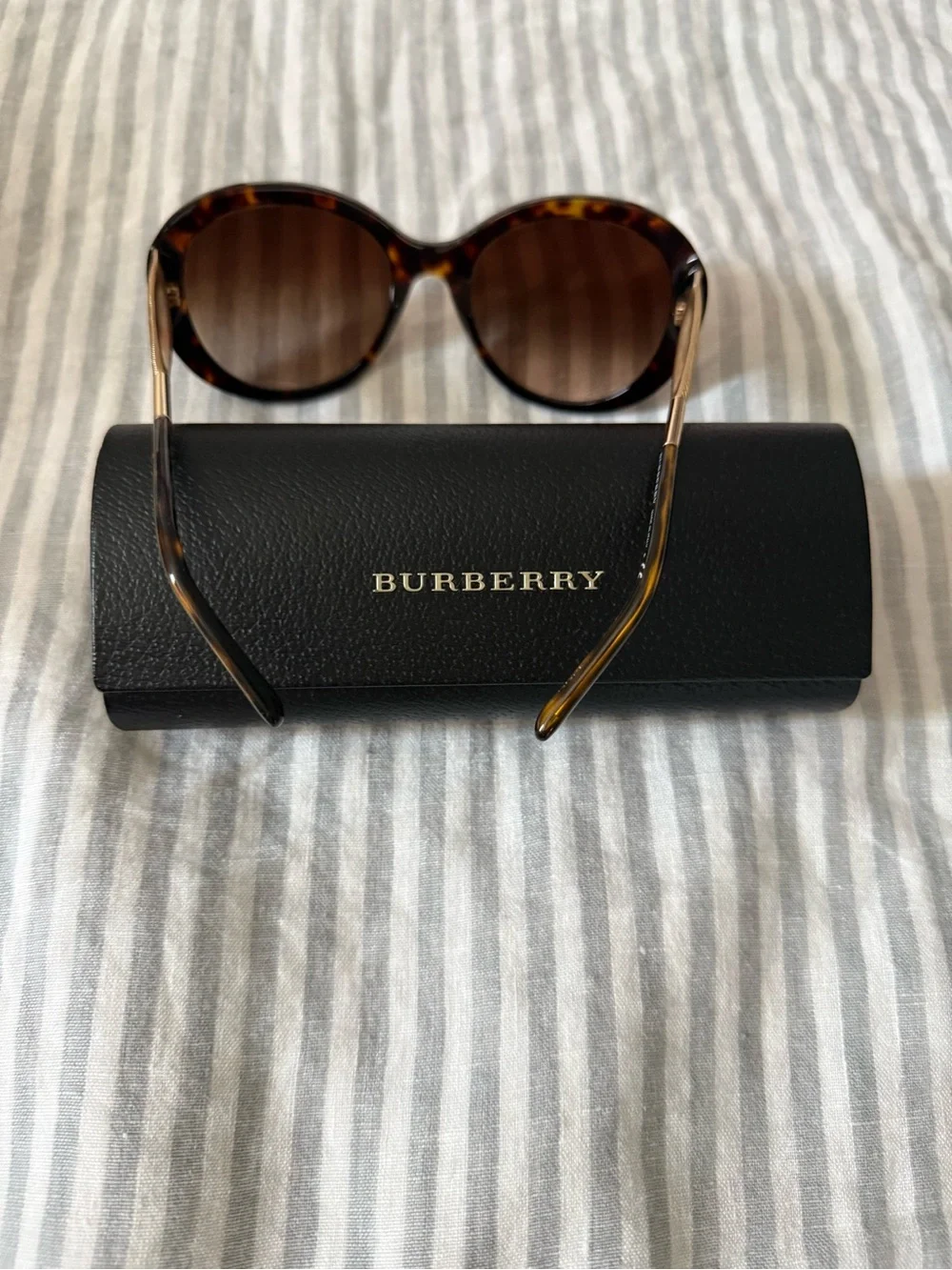Burberry Tortoiseshell Oversized Sunglasses with Brown Gradient Lenses